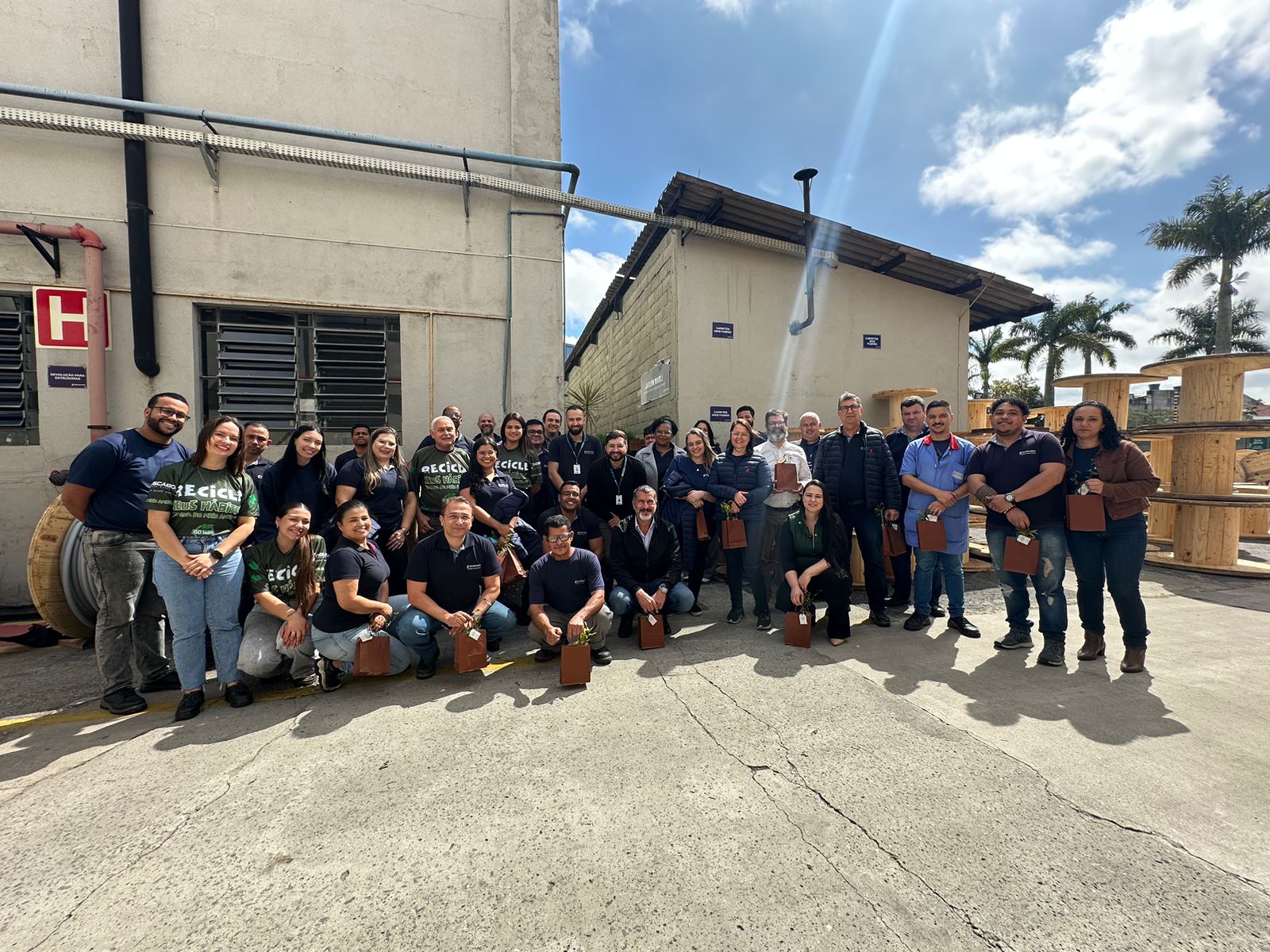 Equipe Induscabos Dia da Árvore